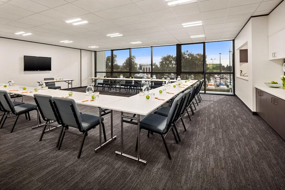 Aparthotel Quest Bundoora Melbourne City Exterior foto